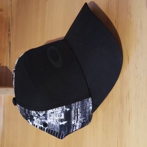 Oakley hat